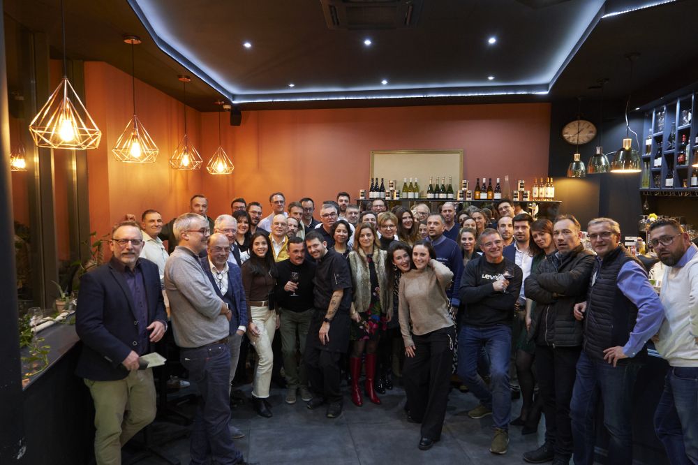 52 chefs d'entreprises réunis par le Club D'entreprises à Lyon Les Plaisirs Gourmands au restaurant Les Tanneurs à Vaise