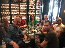 Le Club affaires de Lyon Les Plaisirs Gourmands réunis 38 chefs d'entreprise au restaurant Mon Liban