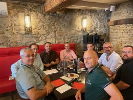 40 chefs d'entreprises réunis par le Club Affaires à Lyon Les Plaisirs Gourmands au restaurant Aux Prisons de Montagny